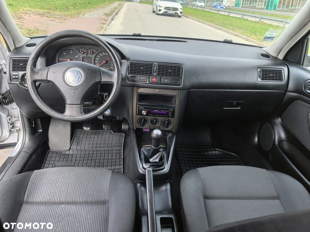 Volkswagen Bora 1.9 TDI Comfortline - 5