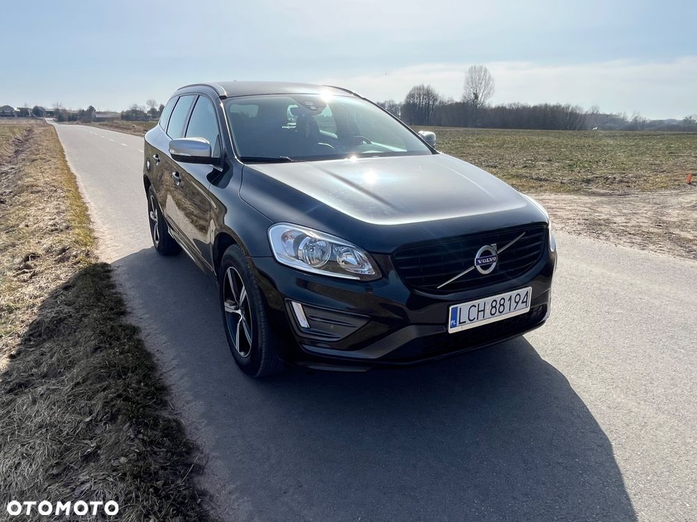Volvo XC 60 D3 Drive-E R-Design Momentum - 2