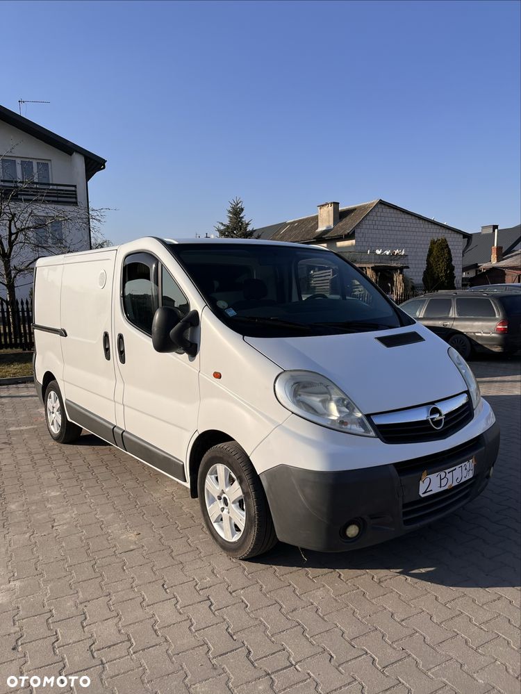 Opel Vivaro - 2