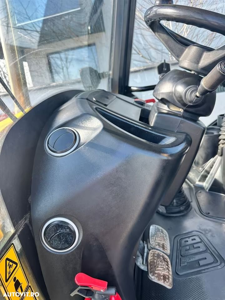 JCB 3cx - 6