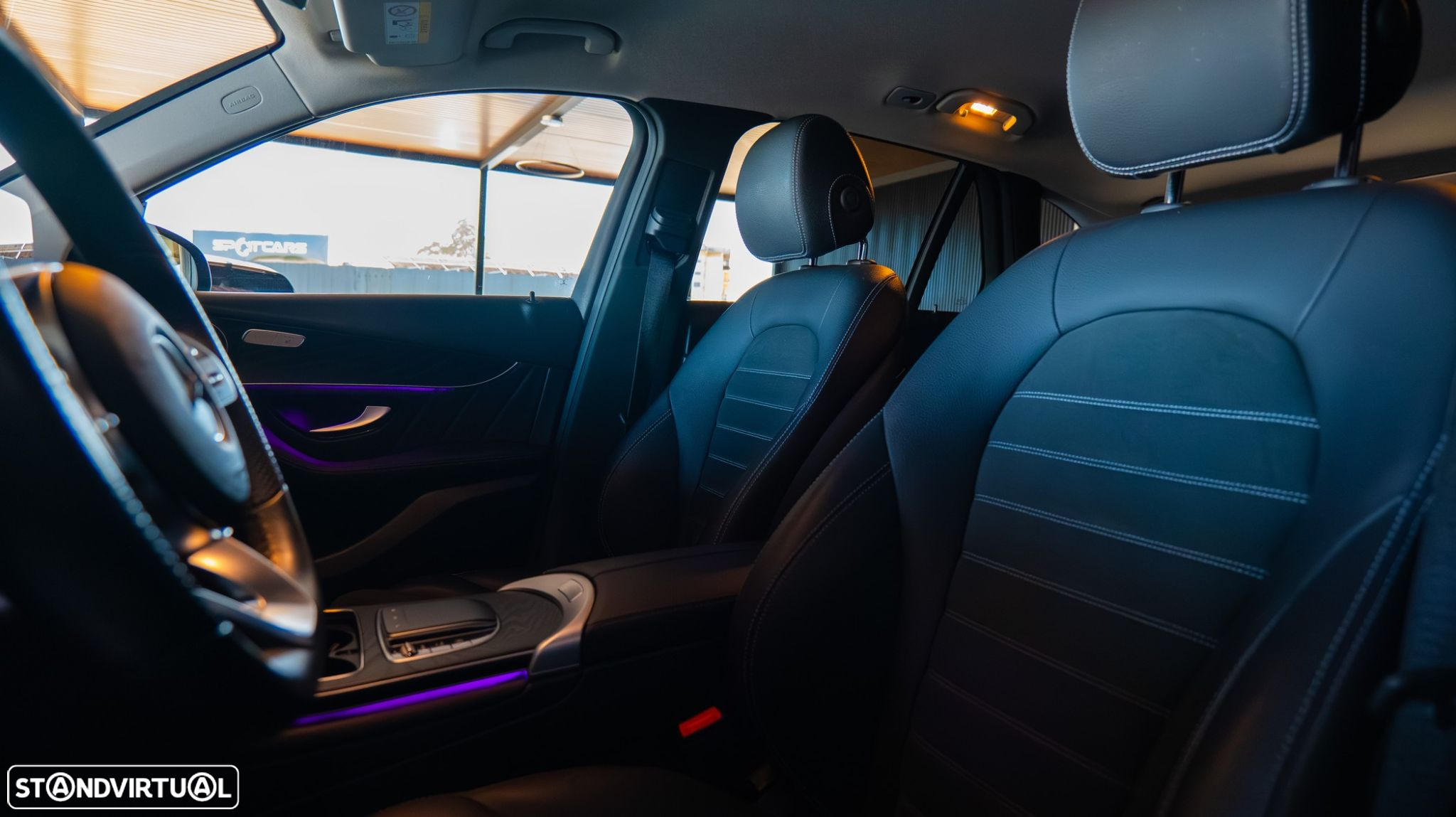 Mercedes-Benz GLC 300 e 4Matic 9G-TRONIC AMG Line - 25