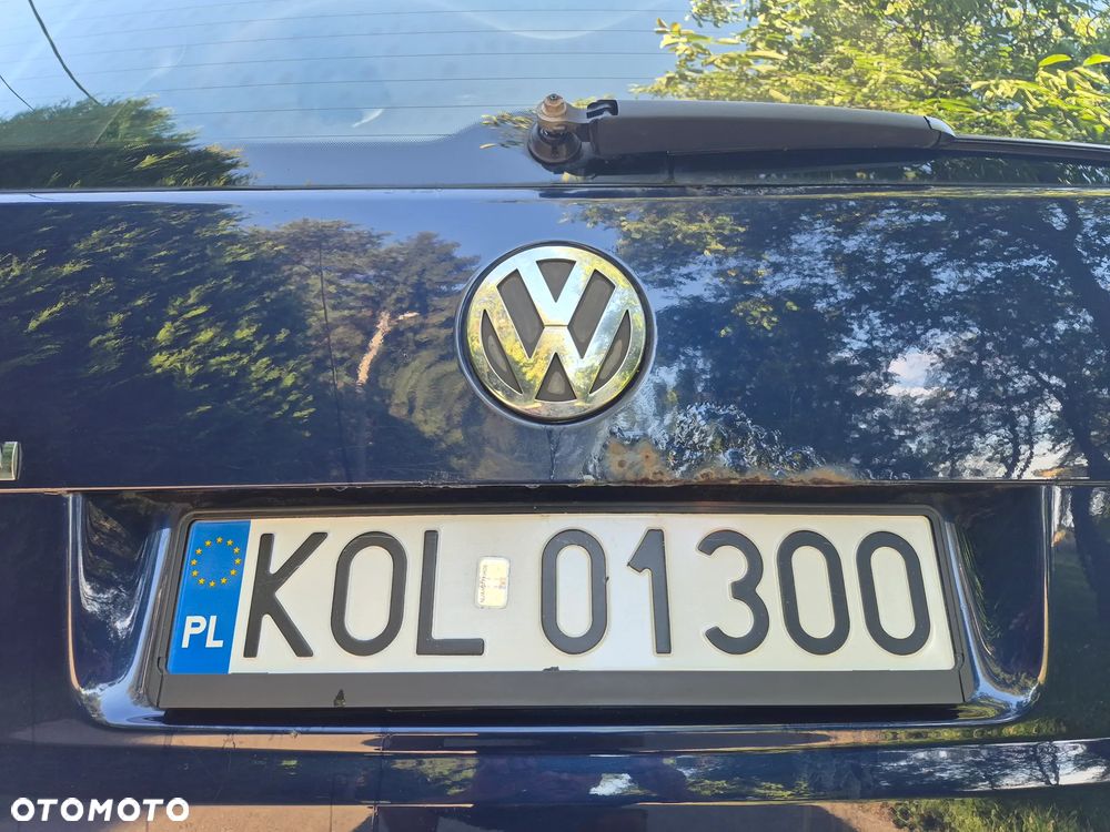 Volkswagen Touran 2.0 TDI Highline - 10