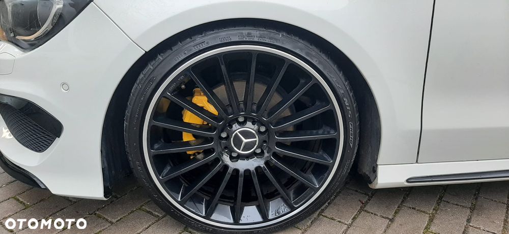 Mercedes-Benz CLA 200 - 17