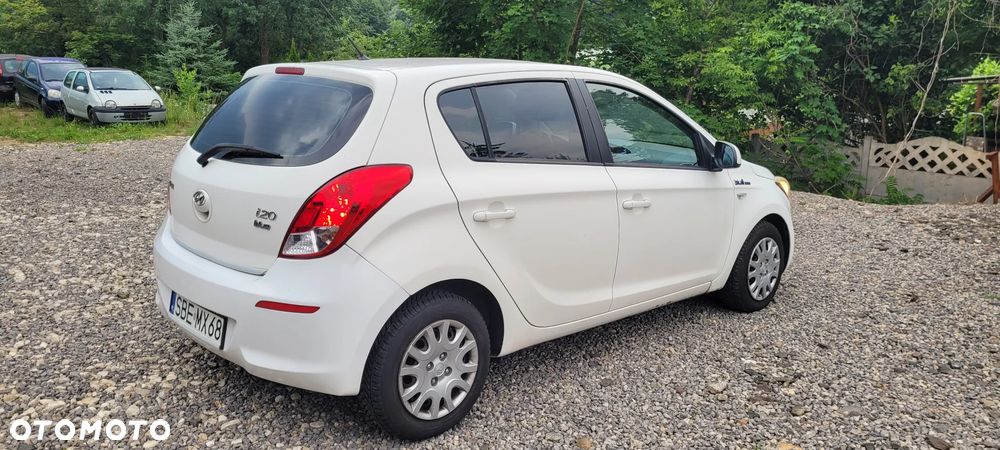 Hyundai i20 1.1 CRDi Style - 33
