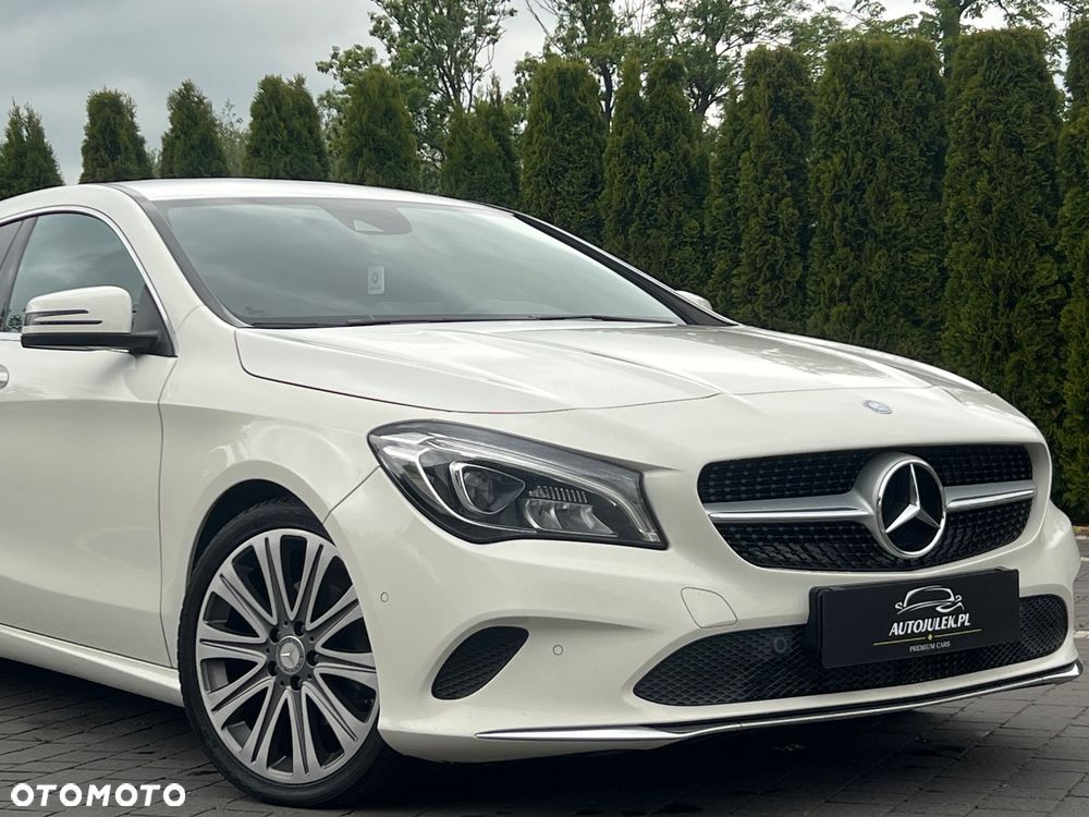 Mercedes-Benz CLA 200 7G-DCT UrbanStyle Edition - 20
