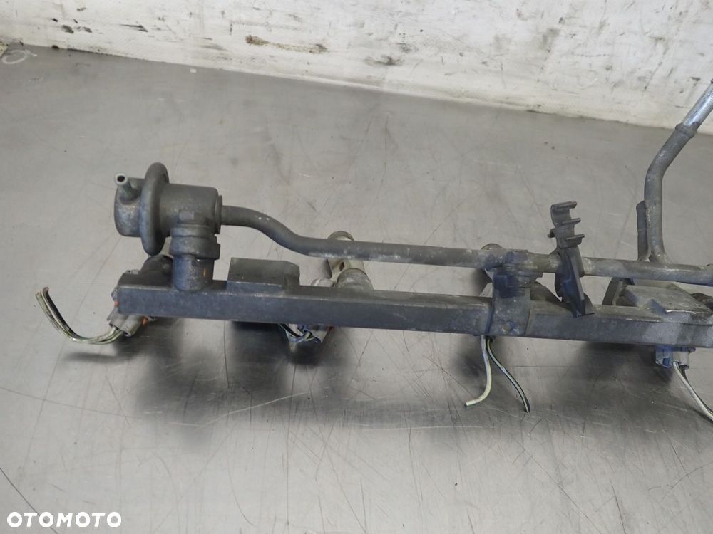 LISTWA WTRYSKOWA DAIHATSU TERIOS 1.3 195500-3100 - 3