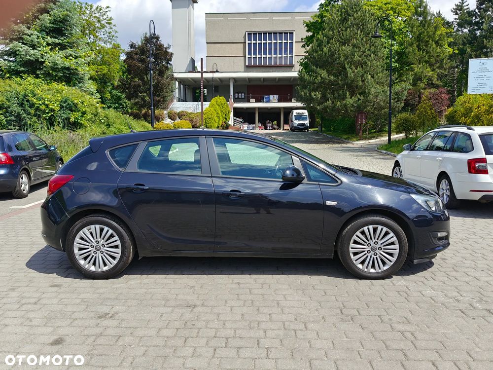 Opel Astra 1.7 CDTI Cosmo - 3