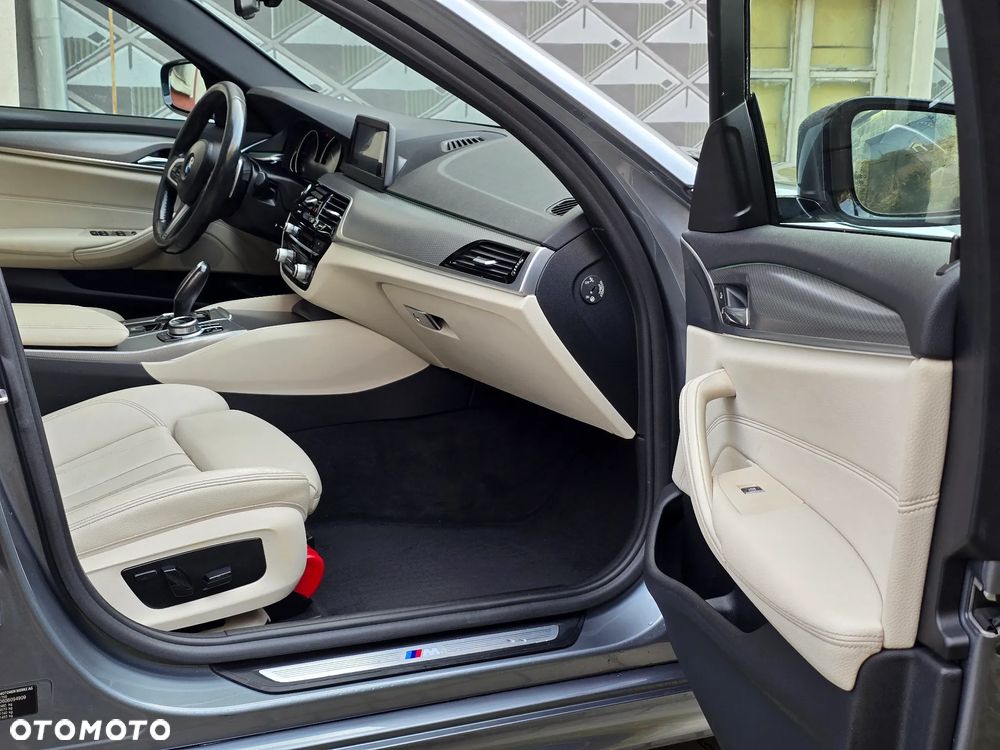 BMW Seria 5 530d M Sport sport - 14