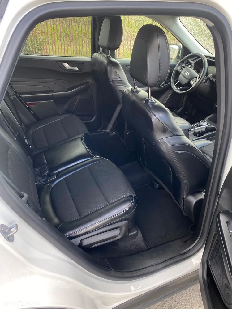 Ford Kuga - 15