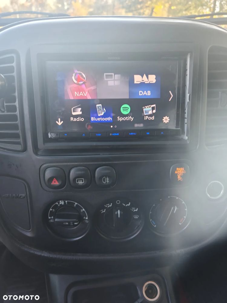 Ford Maverick 3.0 V6 Limited - 12