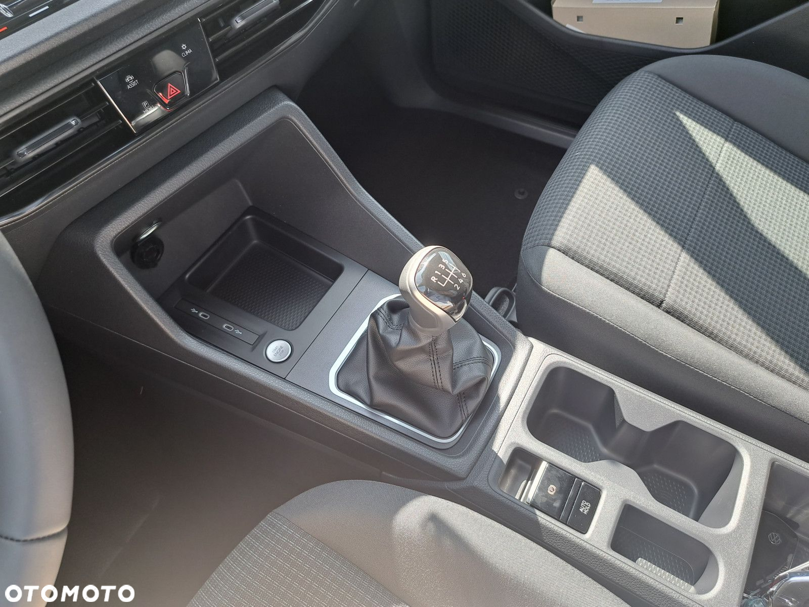Volkswagen Caddy Cargo 2.0 TDI Manual 4Motion - 17