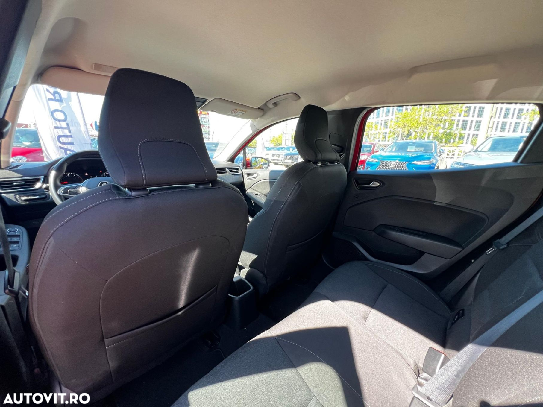 Renault Clio - 11