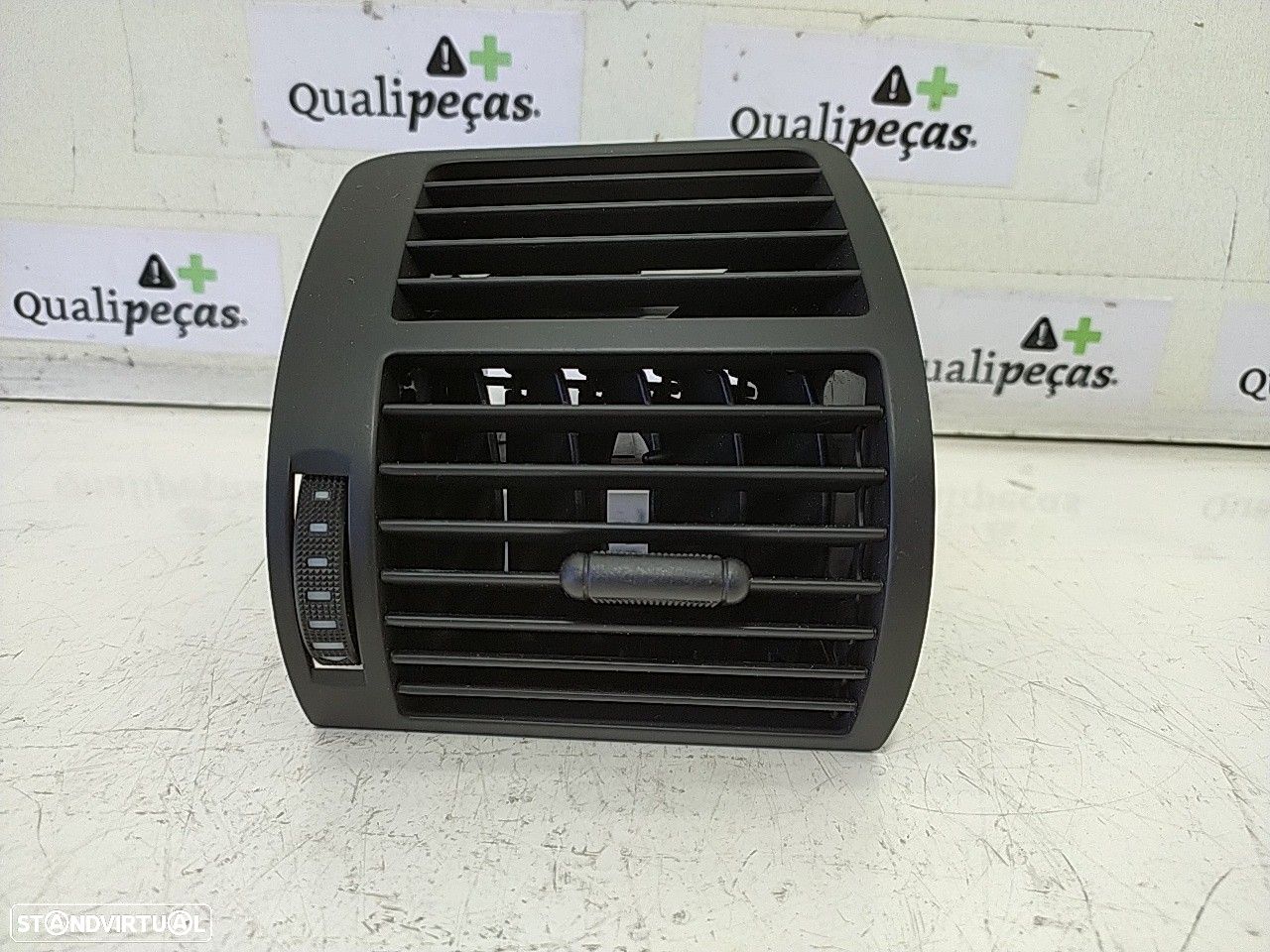 Saida Ar Esquerdo / Difusor Audi A2 (8Z0) - 1