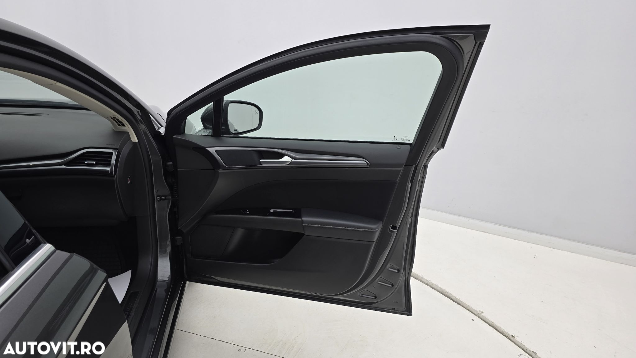 Ford Mondeo - 18