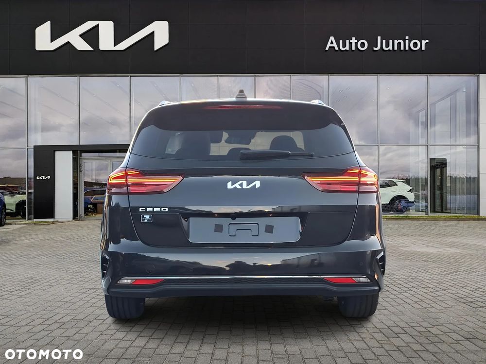 Kia Ceed 1.5 T-GDI Tribute - 4