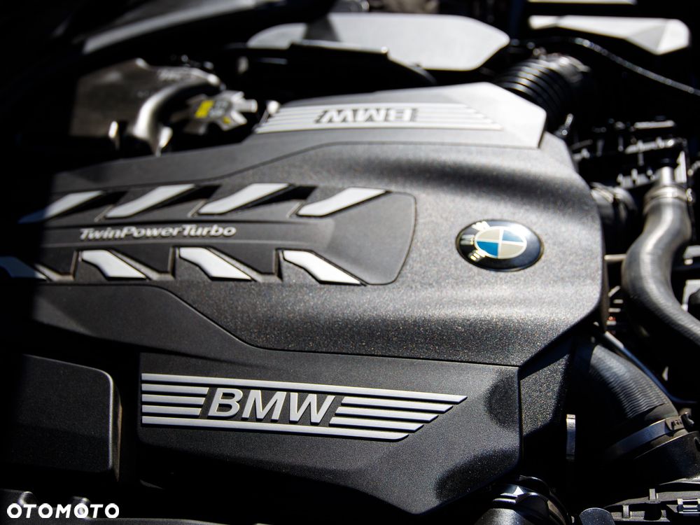 BMW Seria 7 750Li xDrive sport - 24
