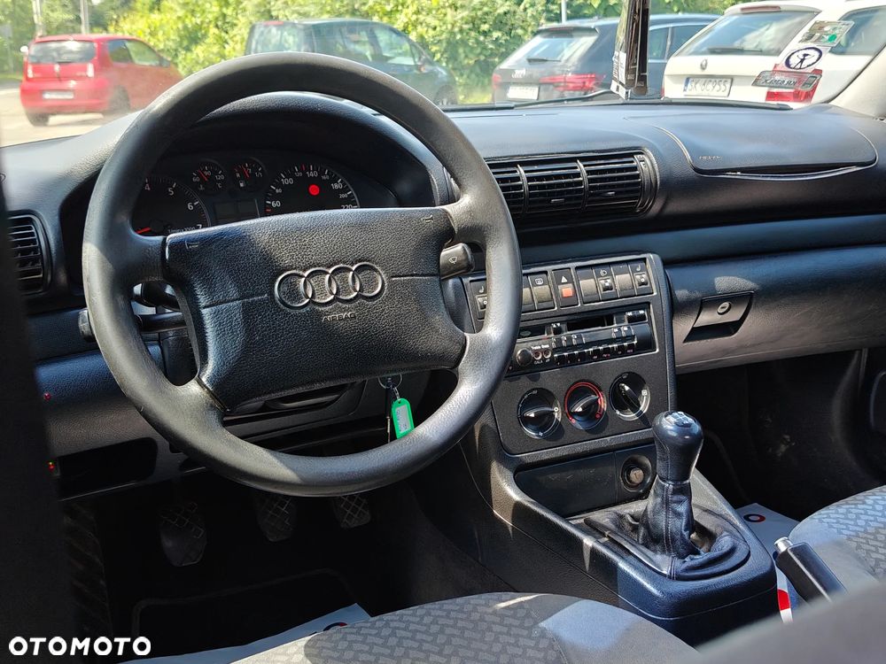 Audi A4 Limousine - 6