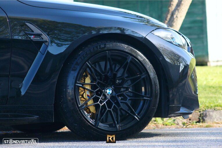 BMW M4 Competition - 4