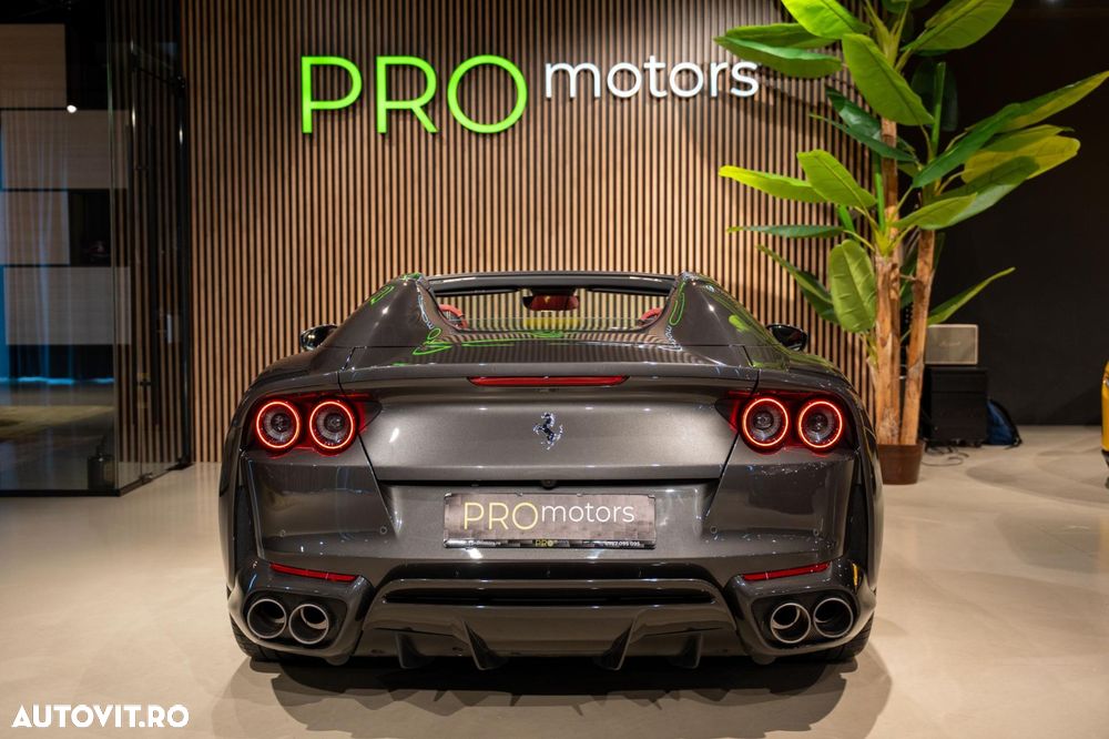 Ferrari 812 - 33