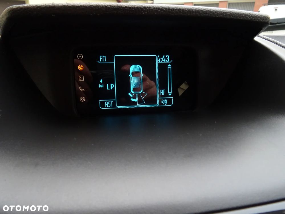 Ford EcoSport 1.5 TDCi TREND - 11