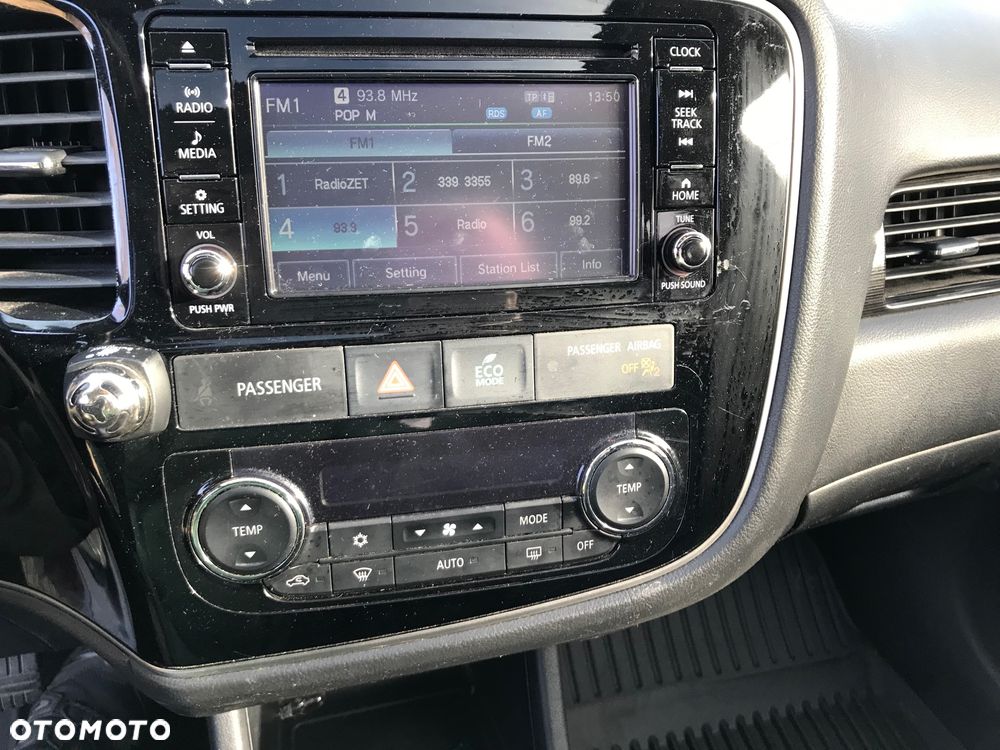 Mitsubishi Outlander 2.4 4WD CVT Instyle - 14