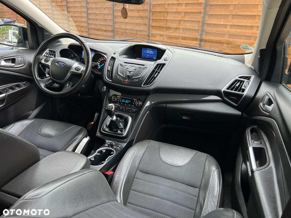 Ford Kuga - 14