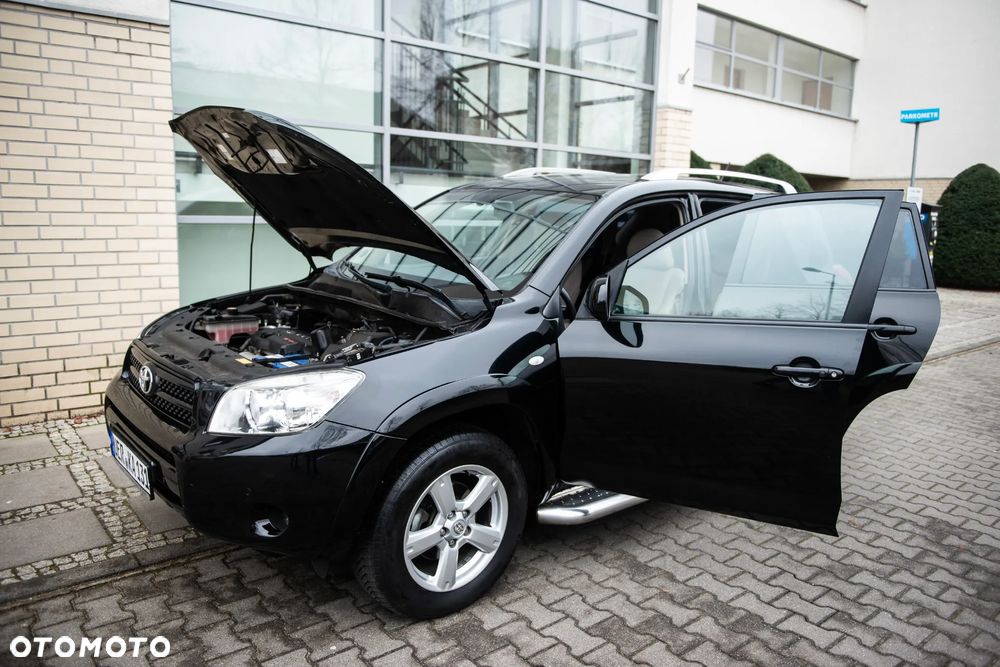 Toyota RAV4 2.0 4x4 Automatik Executive - 7