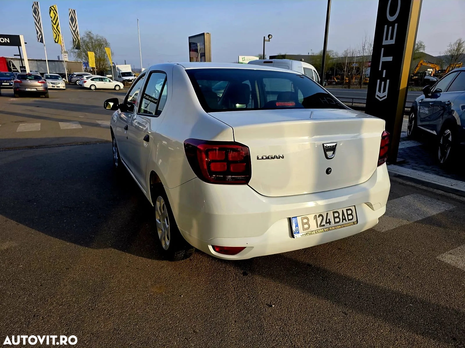 Dacia Logan ECO-G 100 Essential - 3