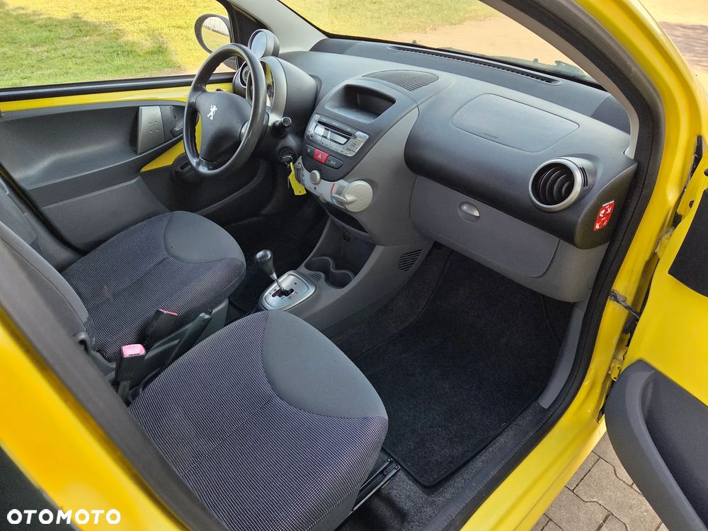 Peugeot 107 70 2-Tronic Filou - 11