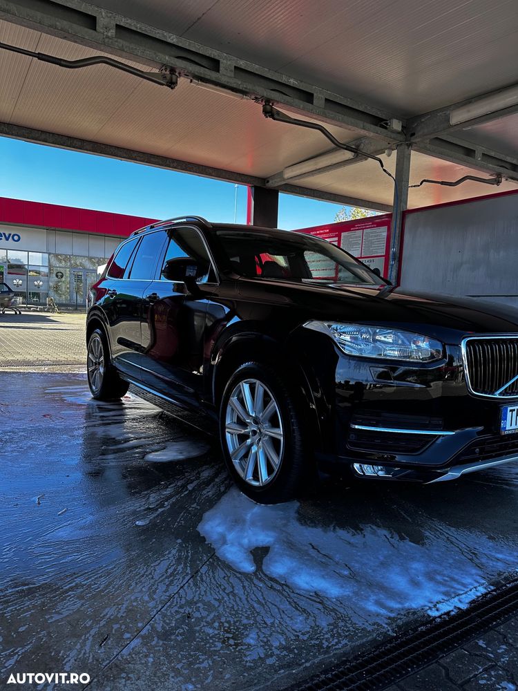 Volvo XC 90 - 1