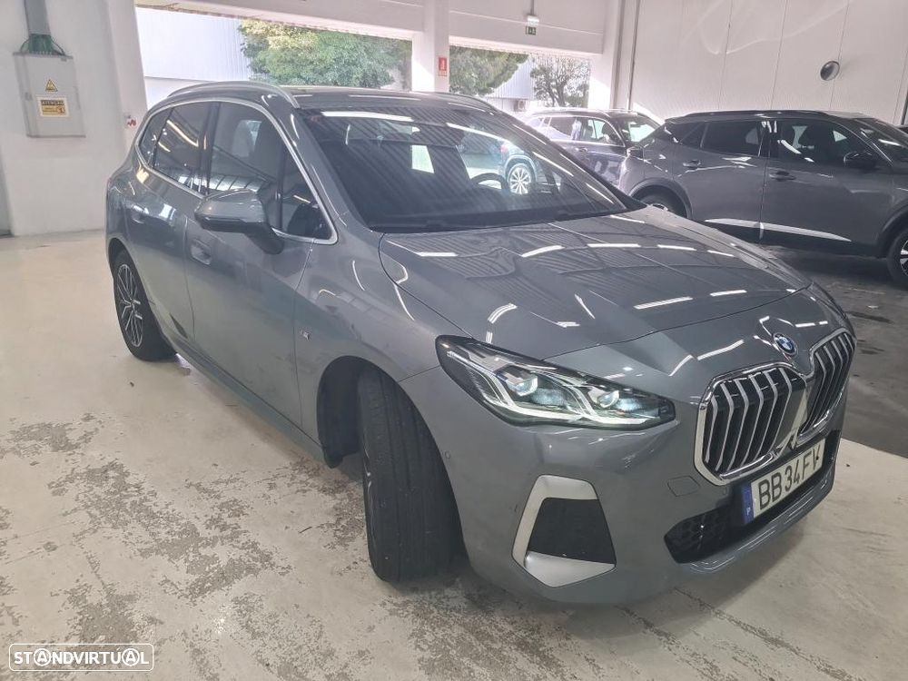 BMW 230xe Active Tourer - 4