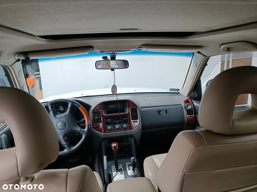 Mitsubishi Pajero 3.5 V6 GDI 7os (lea) - 7