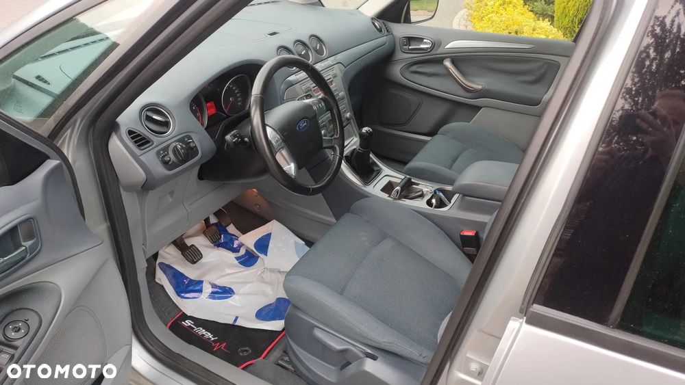 Ford S-Max - 15