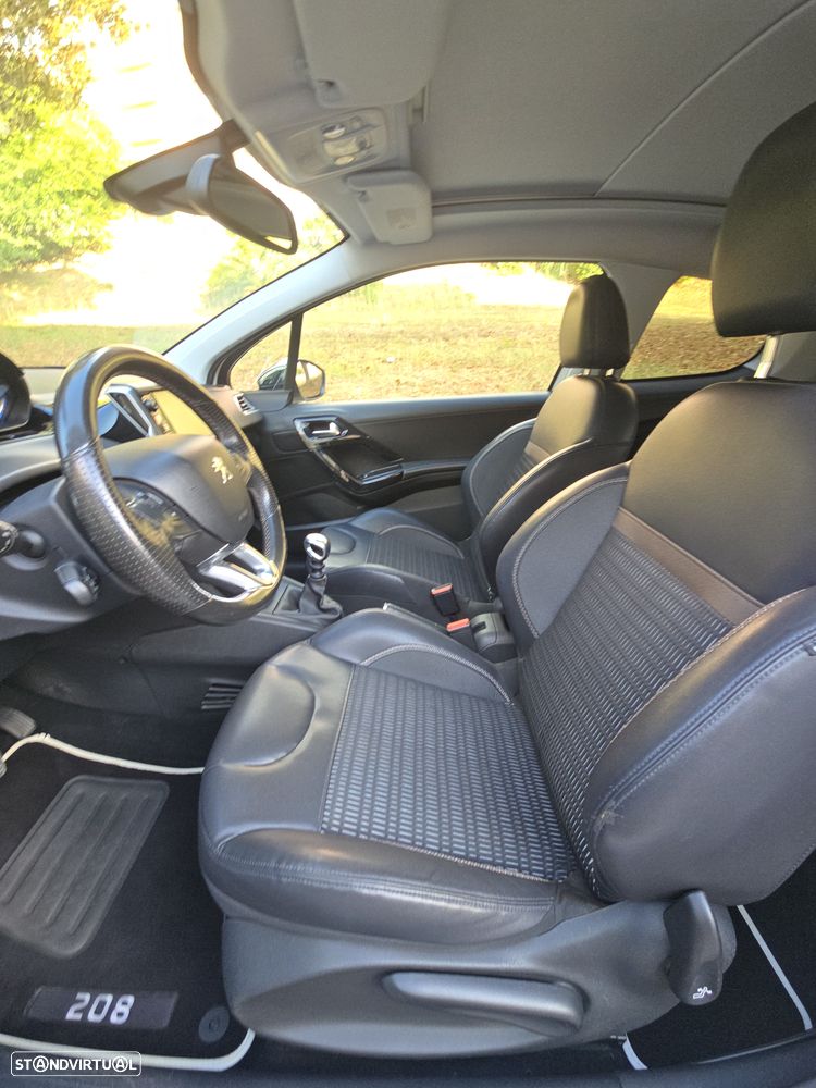 Peugeot 208 1.6 THP XY - 20