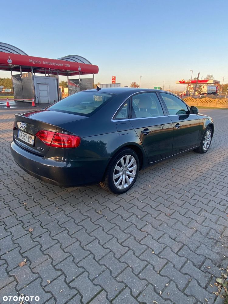 Audi A4 Limousine - 17