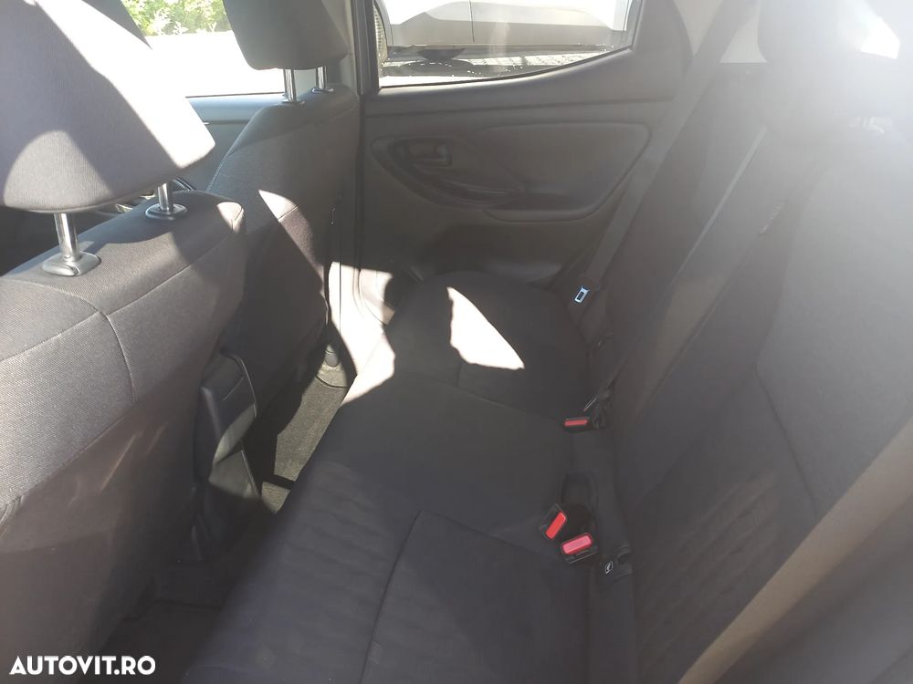 Toyota Yaris 1.5 116 CP HEV Business - 12