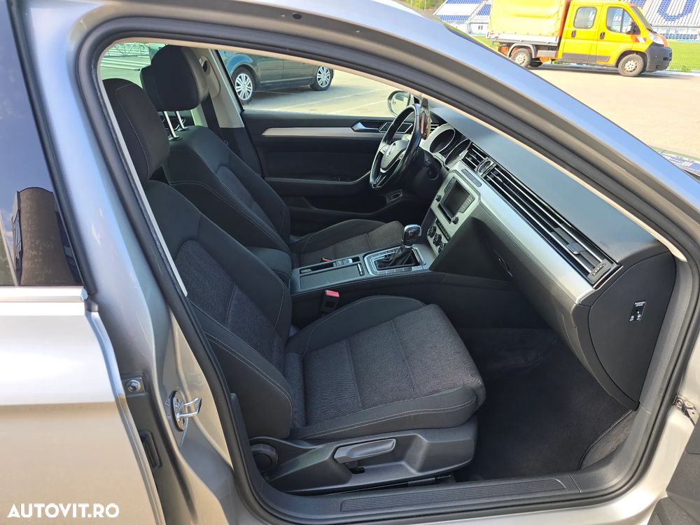 Volkswagen Passat - 6
