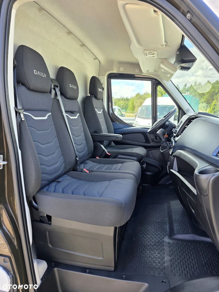 Iveco 35-160 2,3 HPI 160 KONNY MAX MAXI KLIMA 2 X BOCZNE DRZWI WEBASTO LEDY HIMATIC 8 BIEGOWY GWARANCJA 4,8M PAKA - 23