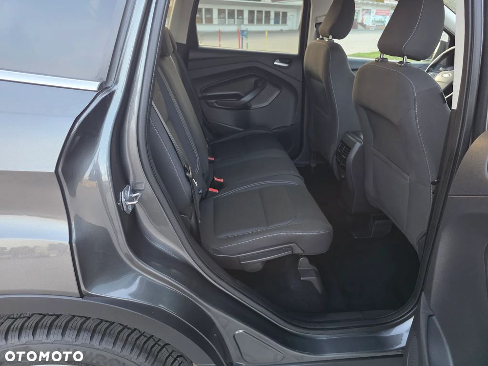 Ford Kuga 1.5 EcoBoost 2x4 Titanium - 22