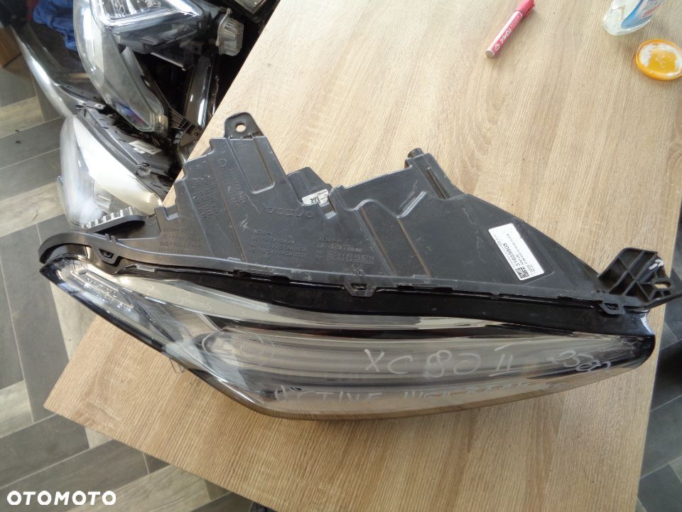 VOLVO XC90 LED ACTIVE HIGH BEAM LAMPA PRAWY PRZÓD EUROPA KPL. - 3