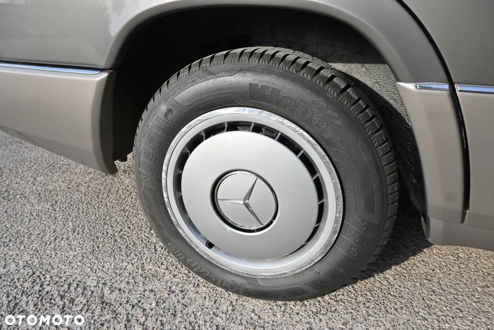 Mercedes-Benz W124 (1984-1993) - 11