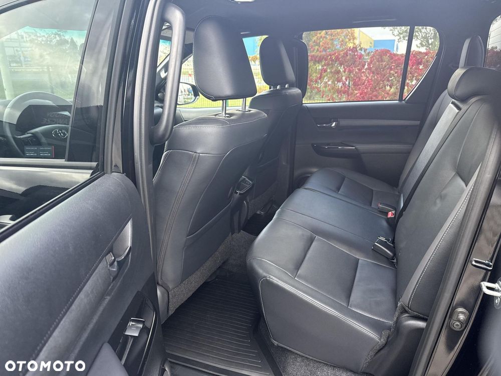 Toyota Hilux - 14