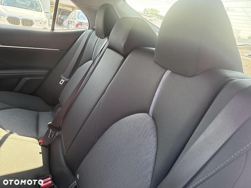 Toyota Camry 2.5 Hybrid Comfort CVT - 20