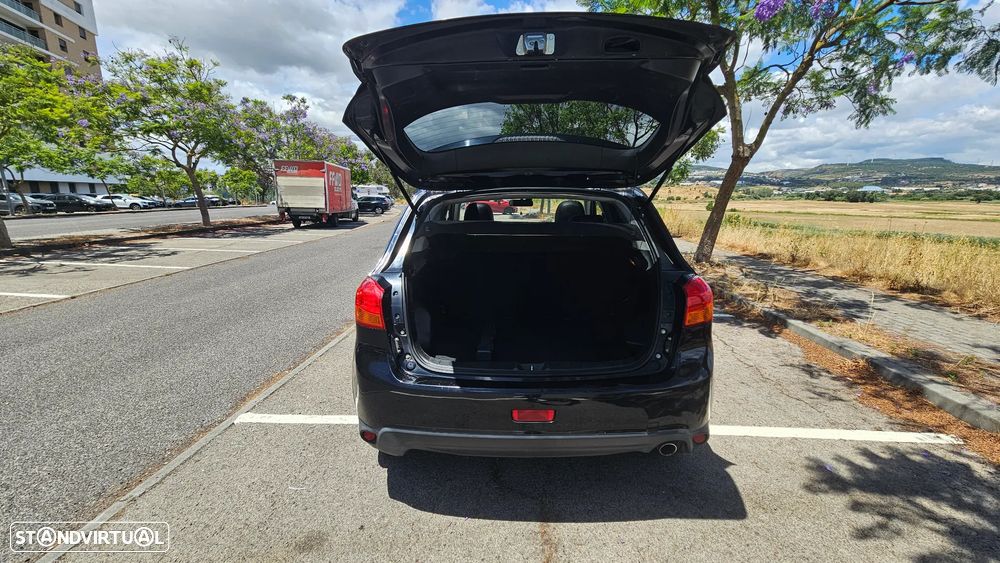 Mitsubishi ASX 1.6 DI-D Instyle Connect Edition - 33