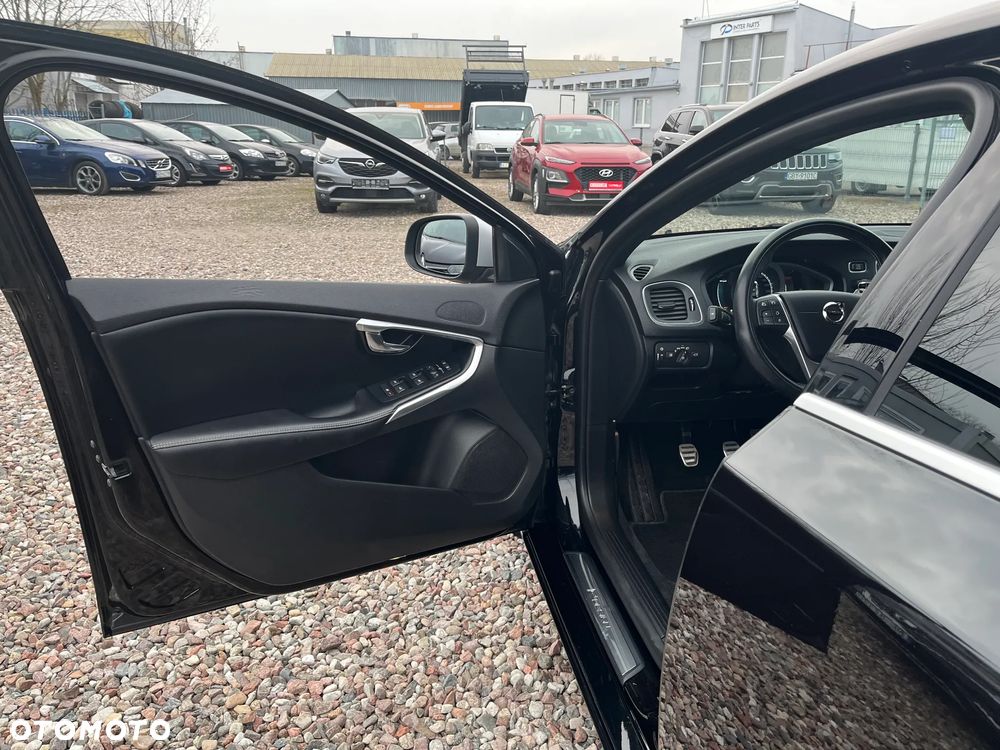 Volvo V40 - 16