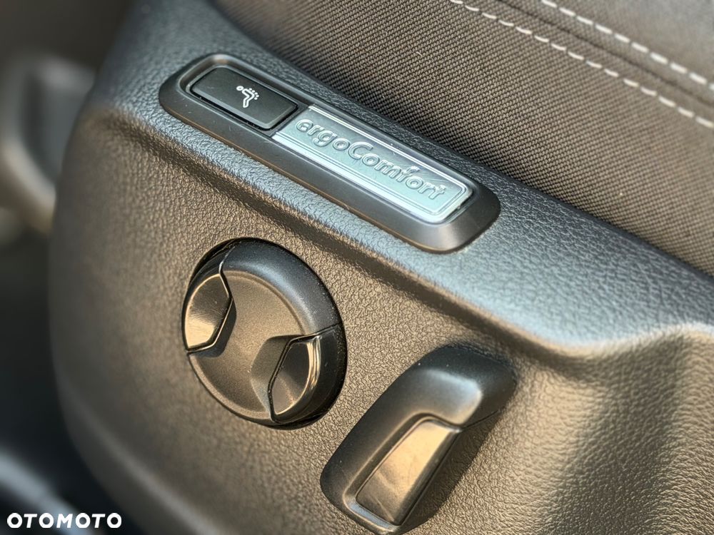 Volkswagen Passat 1.5 TSI EVO Elegance DSG - 38