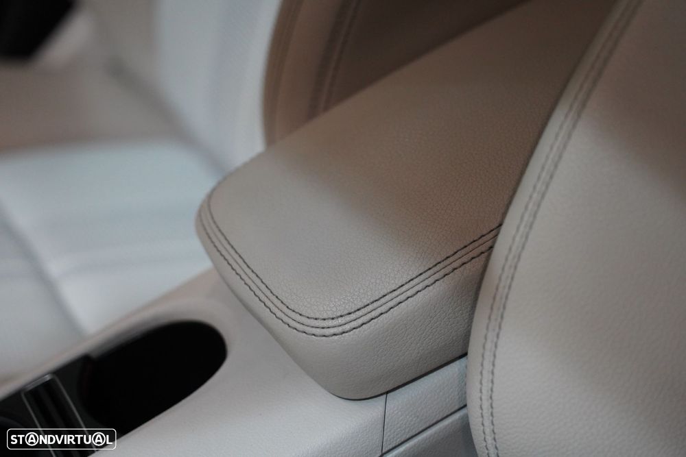 Mercedes-Benz GLA 180 CDi Urban - 25