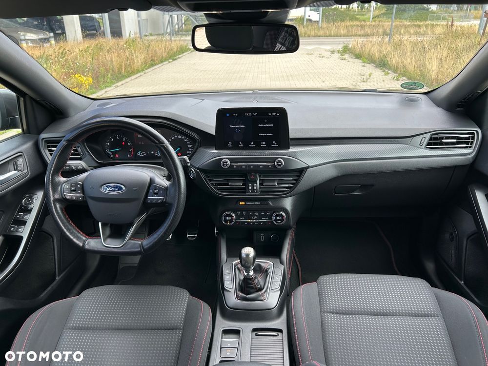 Ford Focus 1.0 EcoBoost ST-Line - 17