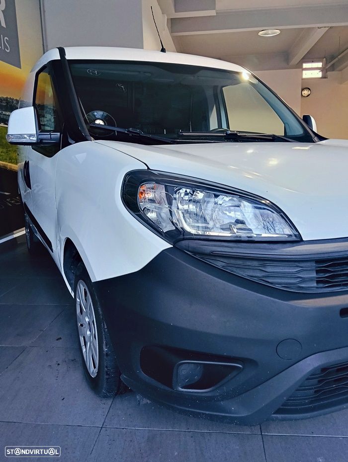 Fiat DOBLO CARGO1.3 MJ EASY 3Lugares - 10