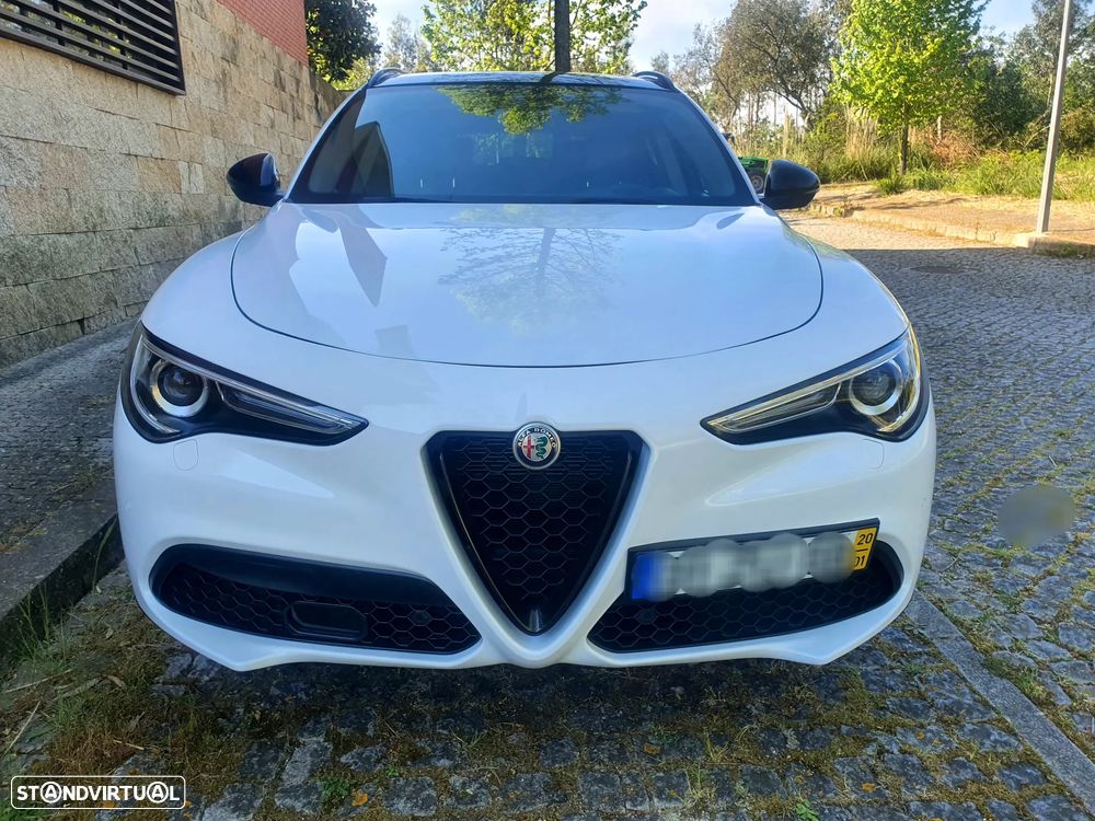 Alfa Romeo Stelvio 2.2 D B-Tech AT8 - 7